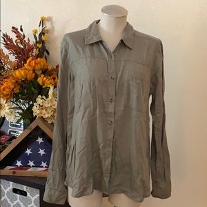 Buckle BKE Button-Up Large